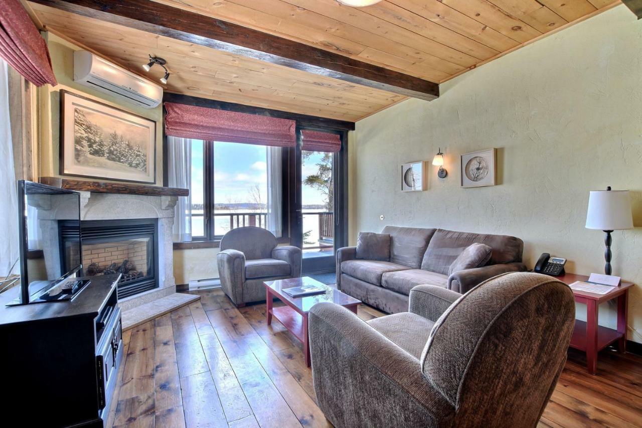 Les Condos Du Lac Taureau- Rooms & Condos แซ็งต์-มิเชล-เดส์-แซ็งส์ ภายนอก รูปภาพ